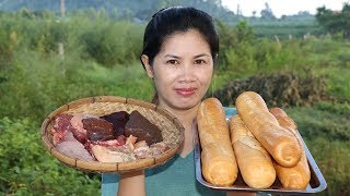 Awesome Cooking Bread W / Beef Delicious Recipe -  Cook beef -  Village Food Factory