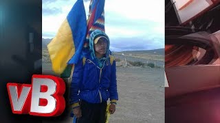 Un joven camina de Huanuni a La Paz para pedir trabajo  a Evo Morales