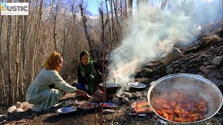 ٰVillage girls cooking Spicy Chicken Karahi (Village Style)