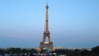 PARIGI (Torre Eiffel) Illiminata.