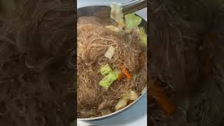 Pancit Bihon Ginisa #shorts #shortvideo #recipe #food @Onshem831