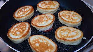 Пышные ОЛАДЬИ на кефире! ВКУСНЫЙ ЗАВТРАК за 15 минут! Pancakes on kefir! BREAKFAST in 15 minutes!