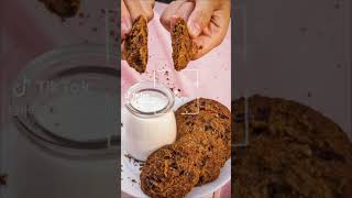 KETO COOKIES CHIP & CONDENSED MILK