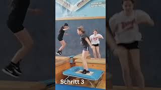 Minitrampoline Fortgeschrittene #minitrampoline #sportunterricht #schule #mädchen