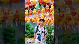 Casual portrait photography at the brightest temple in Penang Malaysia #eldinandkay #nikond5600