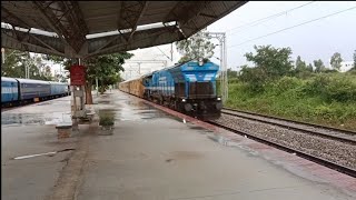 Vishwamanava express at full speed |Belagavi - Mysore | #train