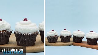 Coconut & Jam Cupcake A1258