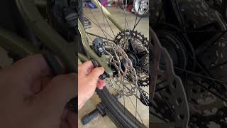 2023 Roscoe 9 how to remove your rear through axle lever!!