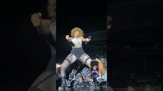 GUYS YOU WON'T BELIEVE WHAT QUEEN SHEEBAH DID TO KING KONG😱😱 #sheebahkalungi #fikfameica  #concert