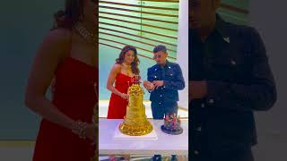 WOW...Urvashi Rautela GOLD cake 🎂 #ytshorts #bollywood #urvashirautela #honeysingh #trendingshorts