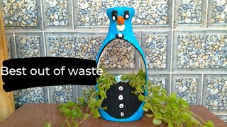 DIY /REUSING A PLASTIC BOTTLE AS PLANTER//GARDENING AND CRAFTY