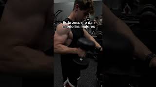 Que va no me arrastro por nadie… #culturismo #fitness #gimnasio #bodybuilder #gym #motivation