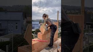 HOW TO GIEBEL MAUERN 👷🏼‍♀️😎 #baustelle #tutorial #shorts #handwerk