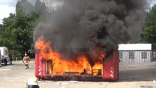 [Fahrzeugvorführungen, Wohnungsbrand, Gasleck] Tag der offenen Tür 2014 || Berliner Feuerwehr