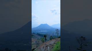 Pesona Indah Gunung Kaledong Limbangan Garut #pemandanganindah #pesonaalam #gunung #shorts #garut