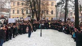 Правда должна торжествовать, - верующие Винницы вышли поддержать свою Церковь