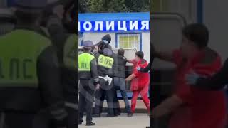 В центре Сочи задержали мужчину, который вел себя неадекватноИнцидент произошел у г