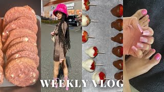 Valentine's Day Vlog: Baking Strawberries and Creme Cookies, Date Night and Outfit Inspo