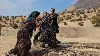 Akram and Munir Collect Acorns to Support Their Children and Maintain the Hut | Nomadic Life ❤️🏞️