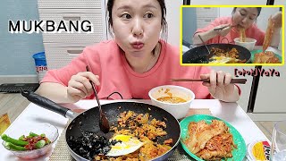 리얼먹방]출출할땐김치볶음밥😋(ft.김치사발면)Kimchi fried riceㅣキムチチャーハンㅣcup noodlesㅣEATING SHOW l MUKBANG l