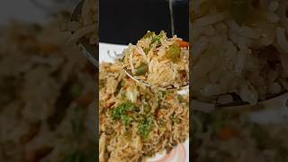 🤤 Yummy Schezwan Fried Rice 😍 Easy to cook 😋 #shorts #youtubeshorts #schezwanfriedrice #yummy #food