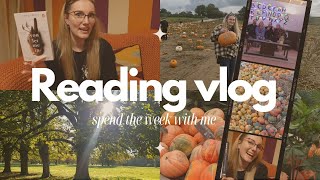 Spooky October Reading Vlog // Pumpkin Picking // Autumn Walks // Horror Books