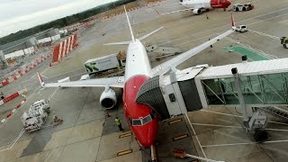 PSatB Norwegian DY5164 LN-DYD H.C. Andersen Landing at London Gatwick!