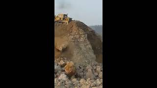 this is how a D9 dozer should work!!!