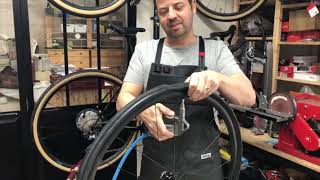 2-11Cycles - Mise en place des pneumatiques montage tubeless