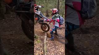 Гений парковки Эндуро!#eduardoenduro #enduro #эндуро #shorts #прохват#питбайк#Hengjian