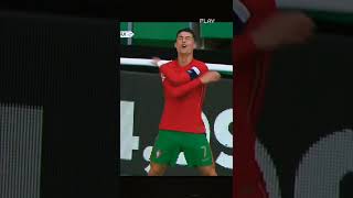 بكاء والدة رونالدو #cristianoronaldo #happy #sad #shorts #short #shortsvideo #football #viral #fyp