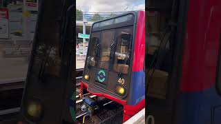 Driverless Train aka Docklands Light Railway in London #DLR #uk