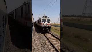 #highspeed xing with erode #wap7 and 13239 PATNA KOTA EXPRESS heading towards ddu #xing #130kmph #ir