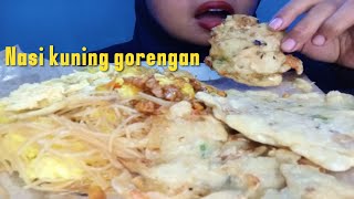 Asmr mukbang nasi kuning pake gorengan ll asmr Indonesia ll eating sound