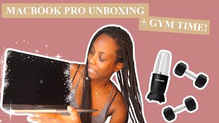 VLOG -  I Got A New Computer! (Macbook Pro 2020 Unboxing) + Gym Time !