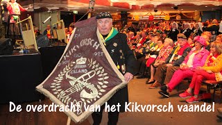 De overdracht van het Kikvorsch vaandel