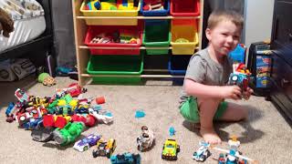 Jax shows how to transform his RESCUE BOTS!