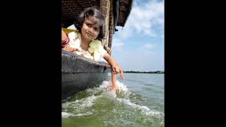 Kochi Back waters #masti #kerala #backwatersofkerala #turist #bachpan