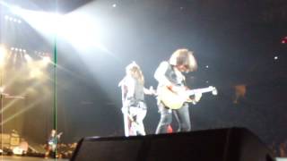 Aerosmith - "Walk This Way" Live @ MSG, NY 11/20/2012