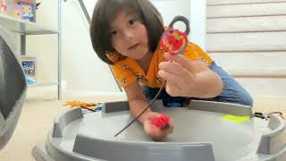 Playing BEYBLADE #2