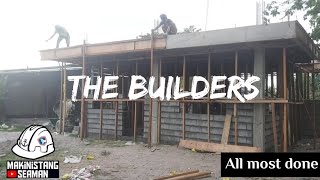 THE BUILDERS 👷‍♂️  👷‍♀️