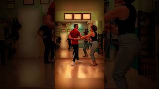 Bachata parejas conteo Clases 2024 @angelaimambo #aimambo #dance #baile #dancer #tiktok #salsa