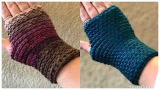 Fingerless Gloves - "Knitty" - Crochet Tutorial RIGHT HANDED