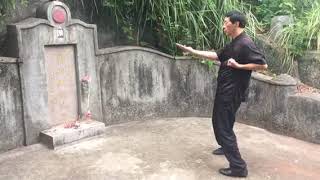 Ip Man Siu Lim Tau demonstrate by Master Samuel Kwok at GM Ip Man’s grave