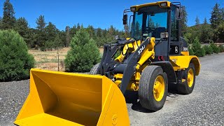 John Deere 234J Loader