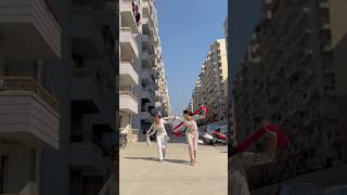 Tera pallu sarka jaaye song dance video #trending #yt #ytshorts #bollywood #viralvideo #yrshorts