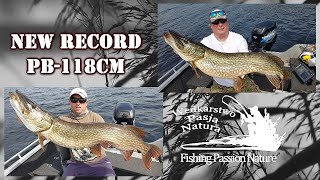 Potężny,rekordowy szczupak który obracał nam łódkę/BIG PIKE- NEW PB