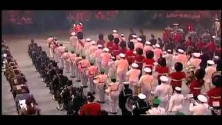 Mass band 800 musiciens -Tattoo militaire 2009.mp4