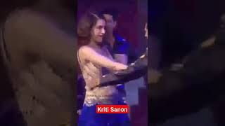 Kriti Sanon dance performance ll beautiful girl Kriti Sanon ll