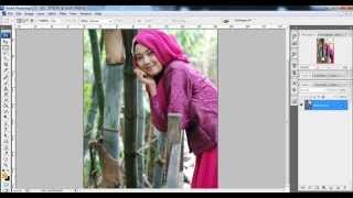 Membuat efek merah pada model fotografi - Tutorial Photoshop